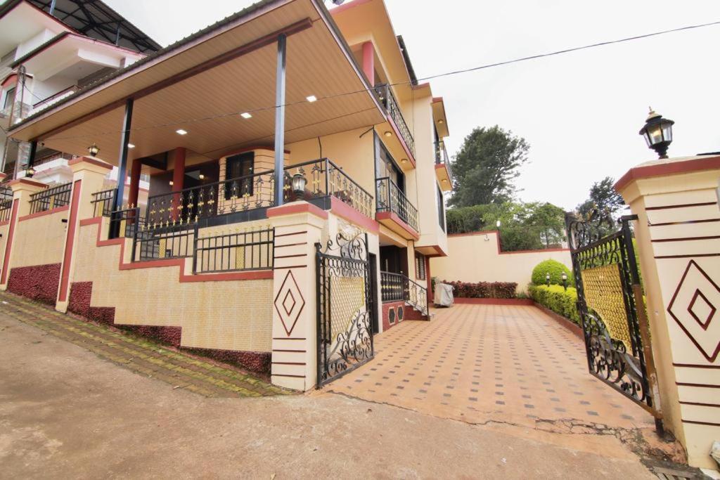 פנצ'גאני Titan Villa מראה חיצוני תמונה